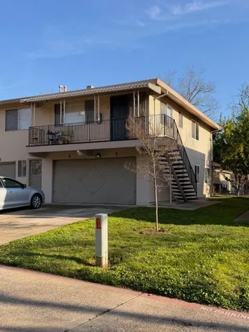 $190,000 | 2040 Benita Drive, Unit 4, Rancho Cordova, CA 95670