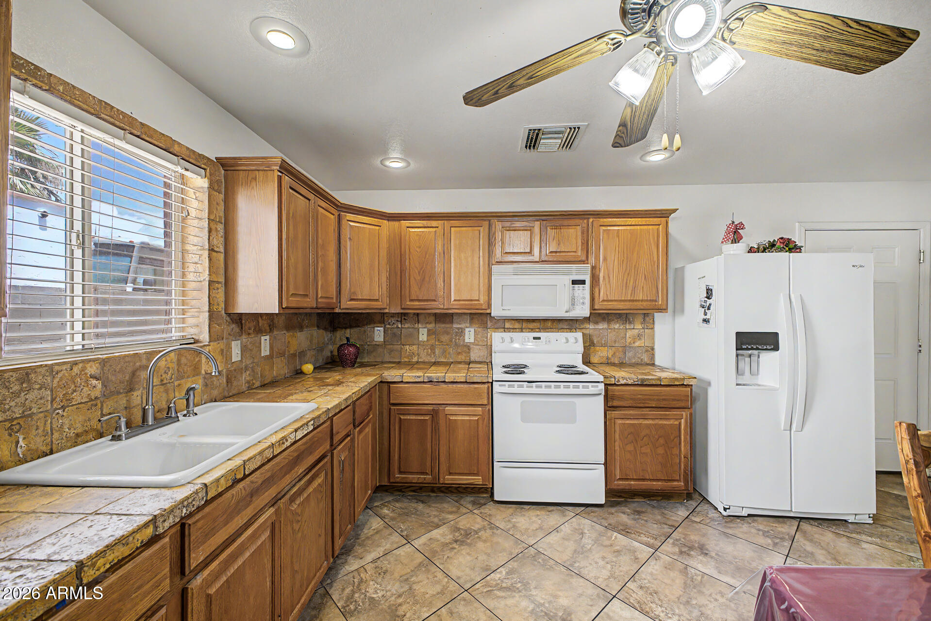 1564 South Royal Palm Road Apache Junction, AZ 85119 - Photo 7 of 28