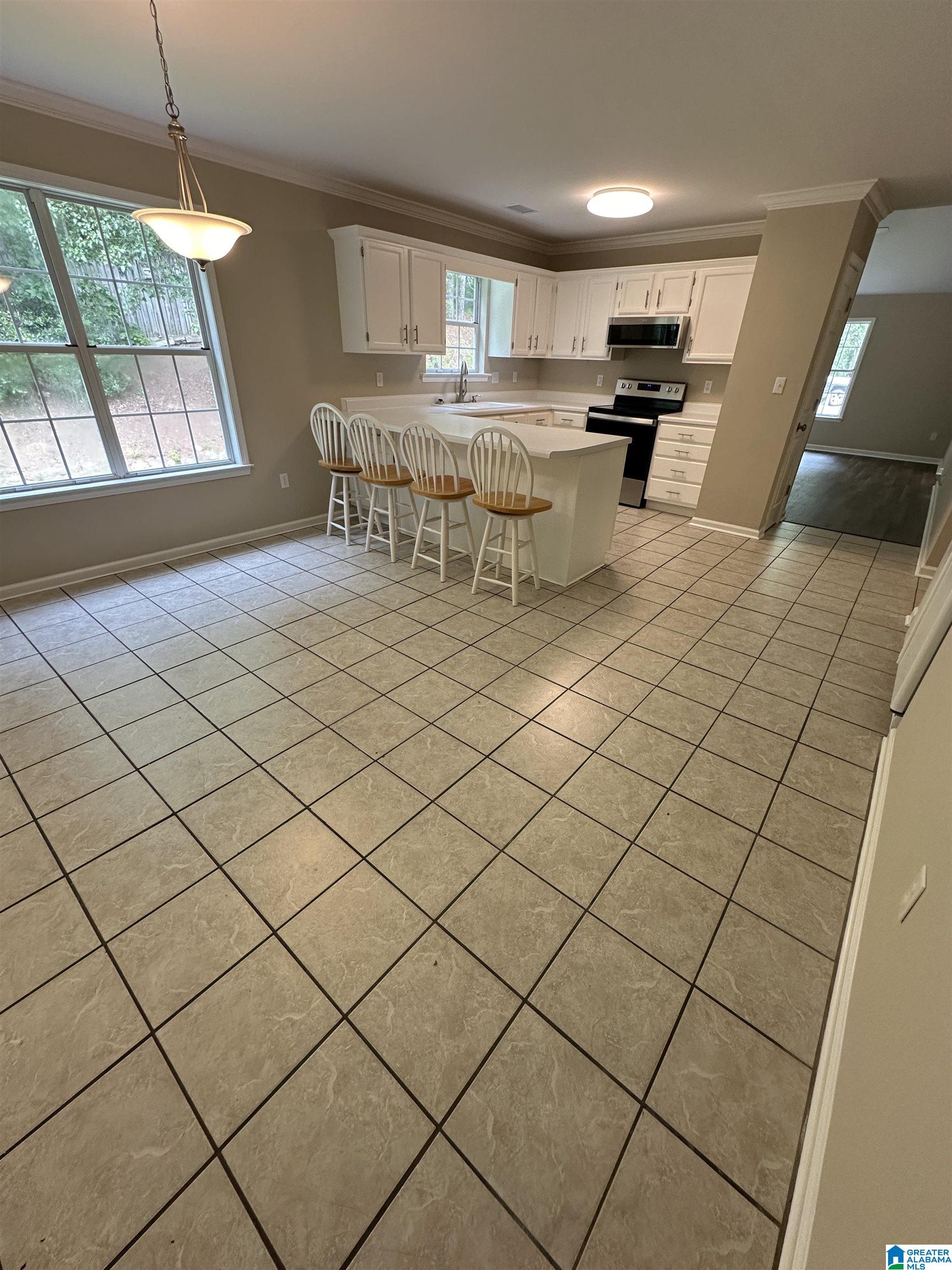 279 Warwick Lane Alabaster, AL 35007 - Photo 7 of 23