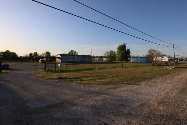 $125,000 | 1437 West Loop 254, Ranger, TX 76470