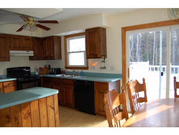 37 Riverside Drive Sunapee, NH 03782 - Photo 3 of 23