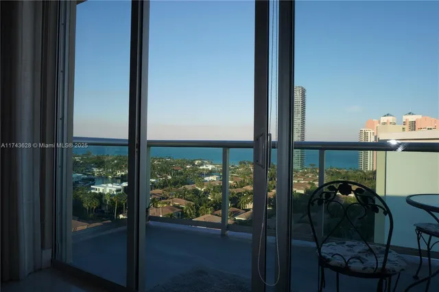 $3,500 | 19390 Collins Avenue, Unit PH26, Sunny Isles Beach, FL 33160
