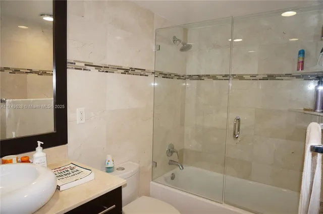 $3,500 | 19390 Collins Avenue, Unit PH26, Sunny Isles Beach, FL 33160