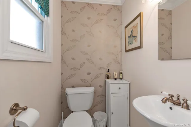 $799,000 | 51 Huntington Avenue, Lynbrook, NY 11563