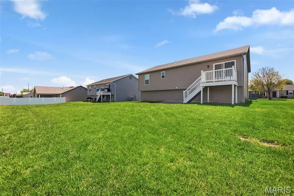 $1,985 | 305 Shadow Trace Drive, Wentzville, MO 63385