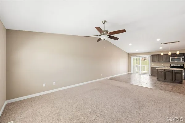 $1,985 | 305 Shadow Trace Drive, Wentzville, MO 63385