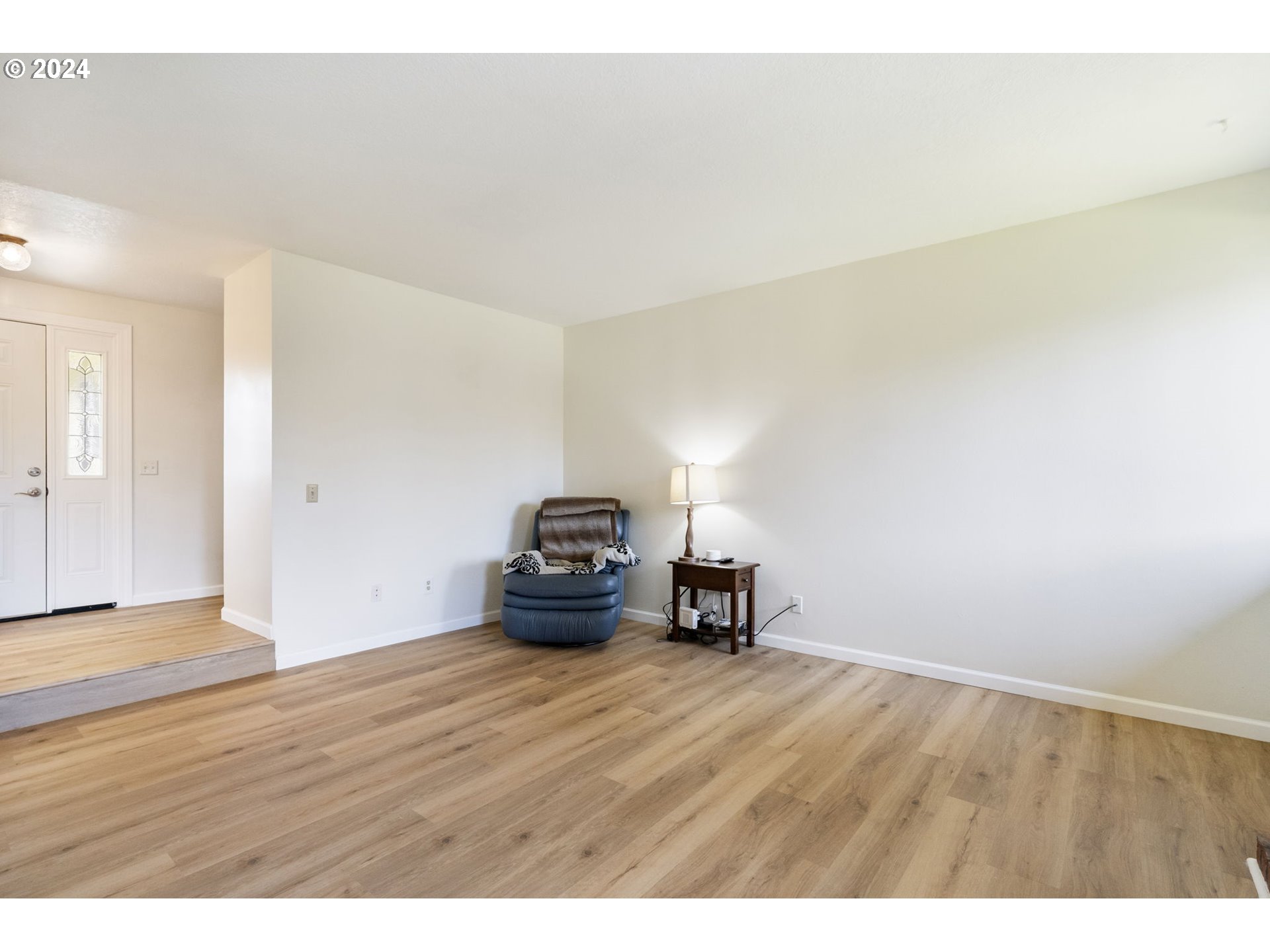 20858 Southwest Rosa Drive Beaverton, OR 97078 - Photo 6 of 35 Gallery Image 6