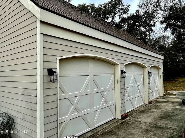 $2,400,000 | 12001 Pointe Aux Chenes Road, Ocean Springs, MS 39564