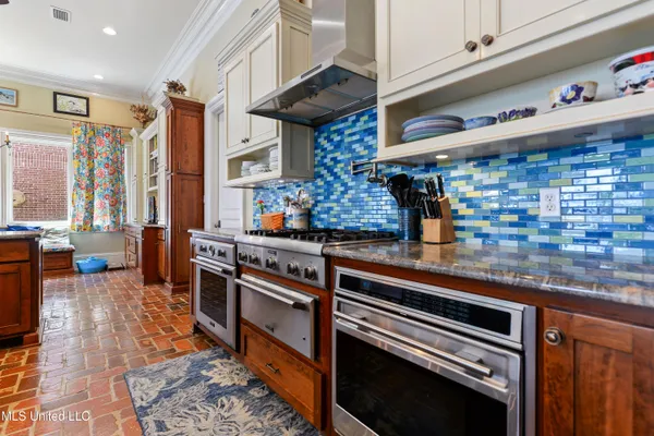 $2,400,000 | 12001 Pointe Aux Chenes Road, Ocean Springs, MS 39564