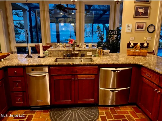 $2,400,000 | 12001 Pointe Aux Chenes Road, Ocean Springs, MS 39564