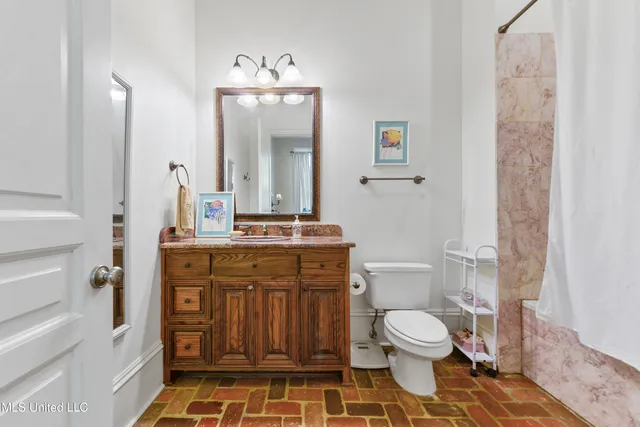 $2,400,000 | 12001 Pointe Aux Chenes Road, Ocean Springs, MS 39564