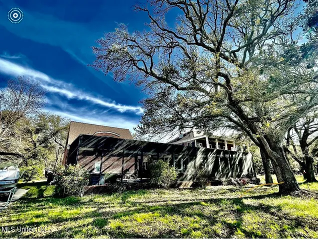 $2,400,000 | 12001 Pointe Aux Chenes Road, Ocean Springs, MS 39564