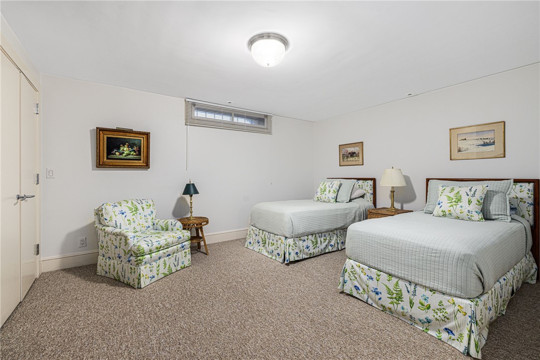 283 Ocean Avenue Newport, RI 02840 - Photo 22 of 25