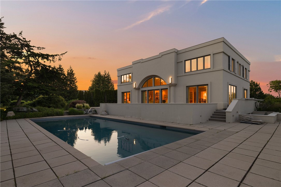 283 Ocean Avenue Newport, RI 02840 - Photo 25 of 25