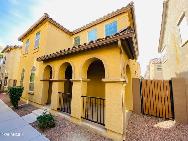 $2,299 | 1382 South Ponderosa Drive, Gilbert, AZ 85296