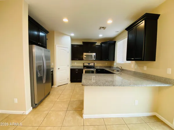 $2,299 | 1382 South Ponderosa Drive, Gilbert, AZ 85296