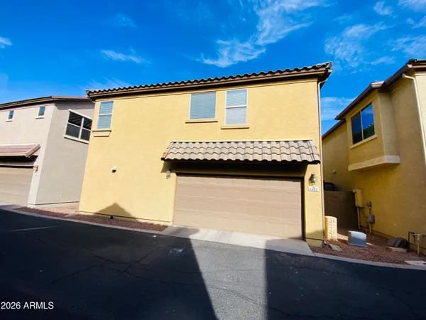 $2,299 | 1382 South Ponderosa Drive, Gilbert, AZ 85296