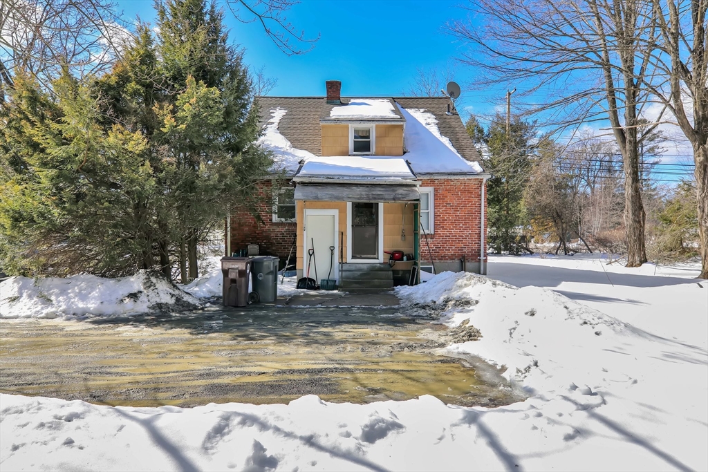 267 Lockhouse Road Westfield, MA 01085 - Photo 12 of 26 Gallery Image 12