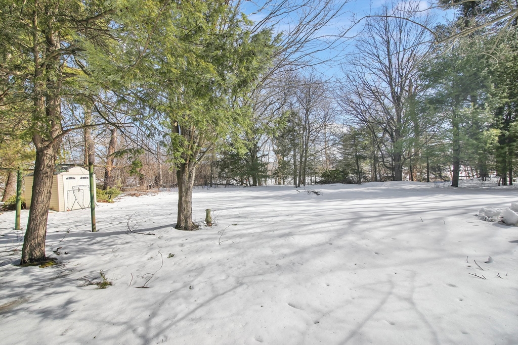 267 Lockhouse Road Westfield, MA 01085 - Photo 13 of 26 Gallery Image 13