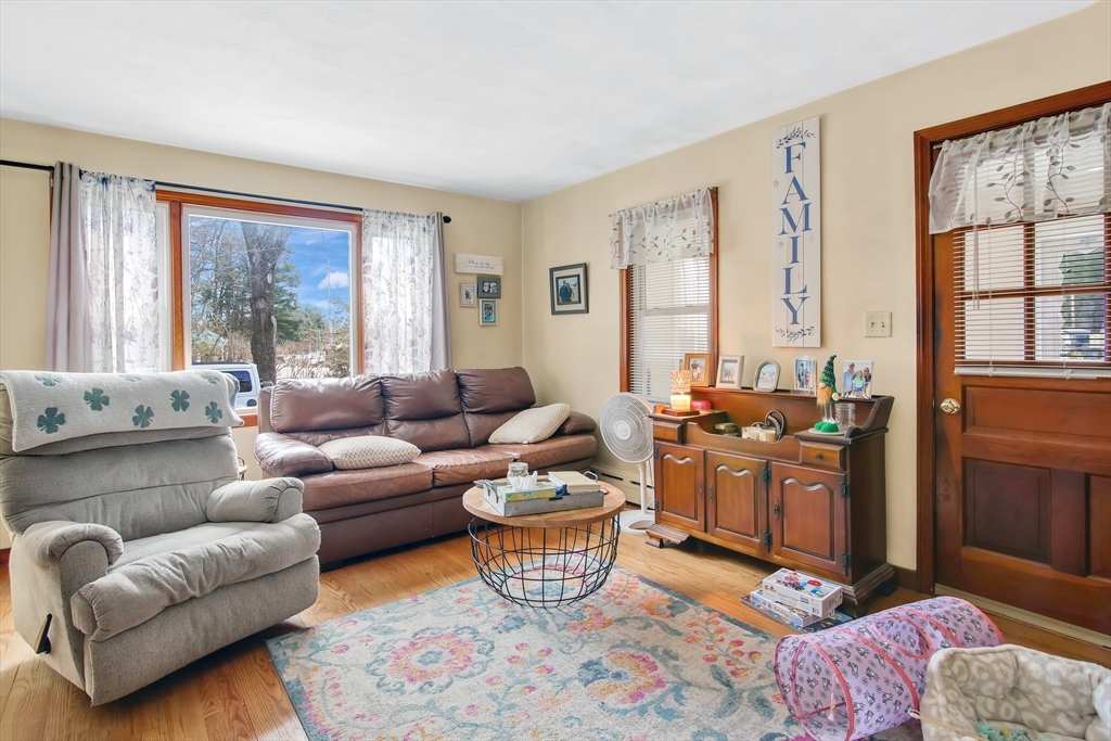 267 Lockhouse Road Westfield, MA 01085 - Photo 17 of 26 Gallery Image 17