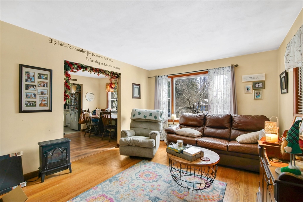 267 Lockhouse Road Westfield, MA 01085 - Photo 18 of 26 Gallery Image 18