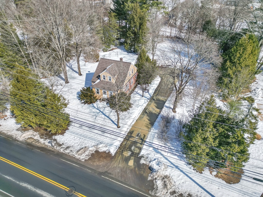 267 Lockhouse Road Westfield, MA 01085 - Photo 2 of 26 Gallery Image 2