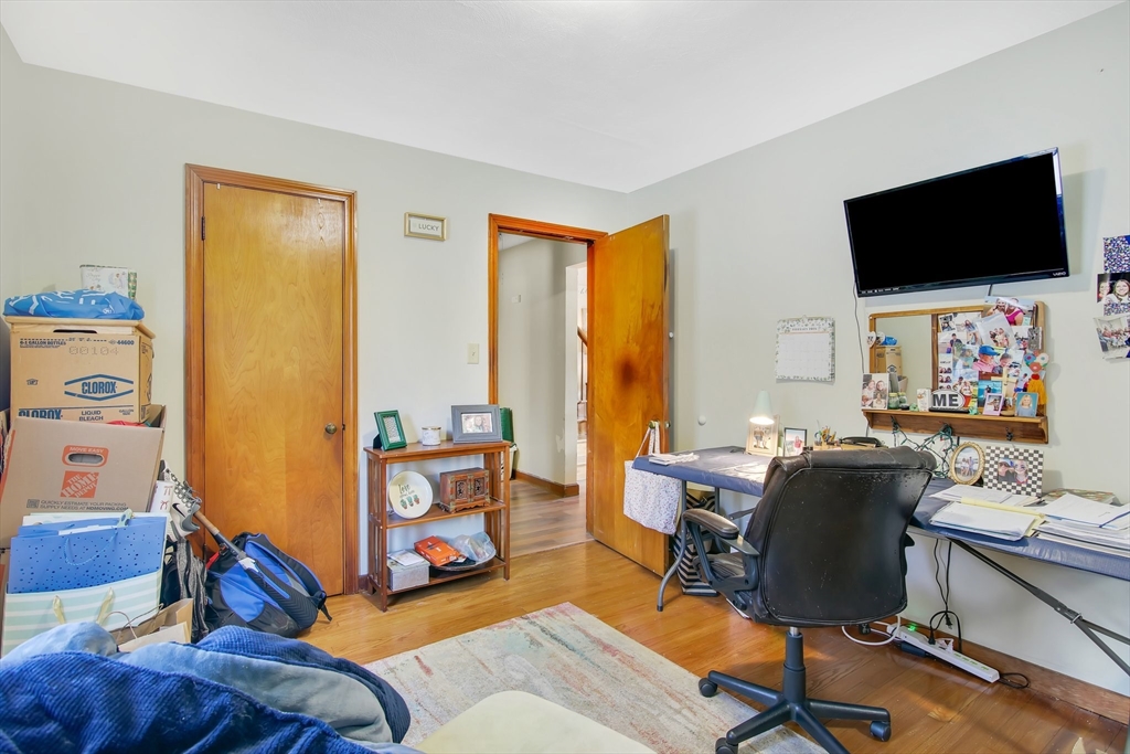 267 Lockhouse Road Westfield, MA 01085 - Photo 23 of 26 Gallery Image 23