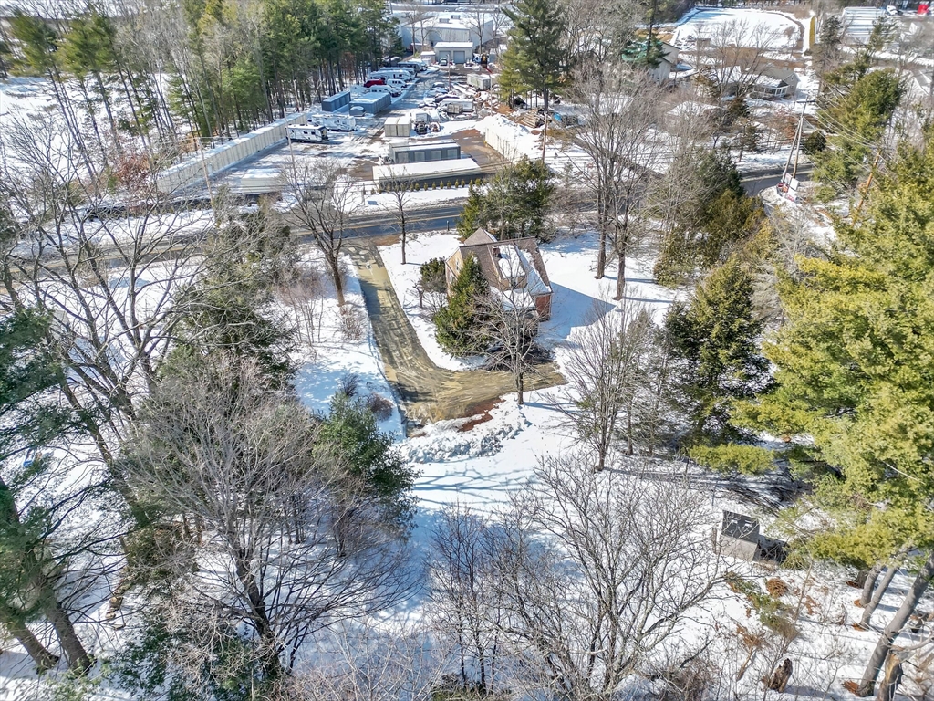 267 Lockhouse Road Westfield, MA 01085 - Photo 8 of 26 Gallery Image 8