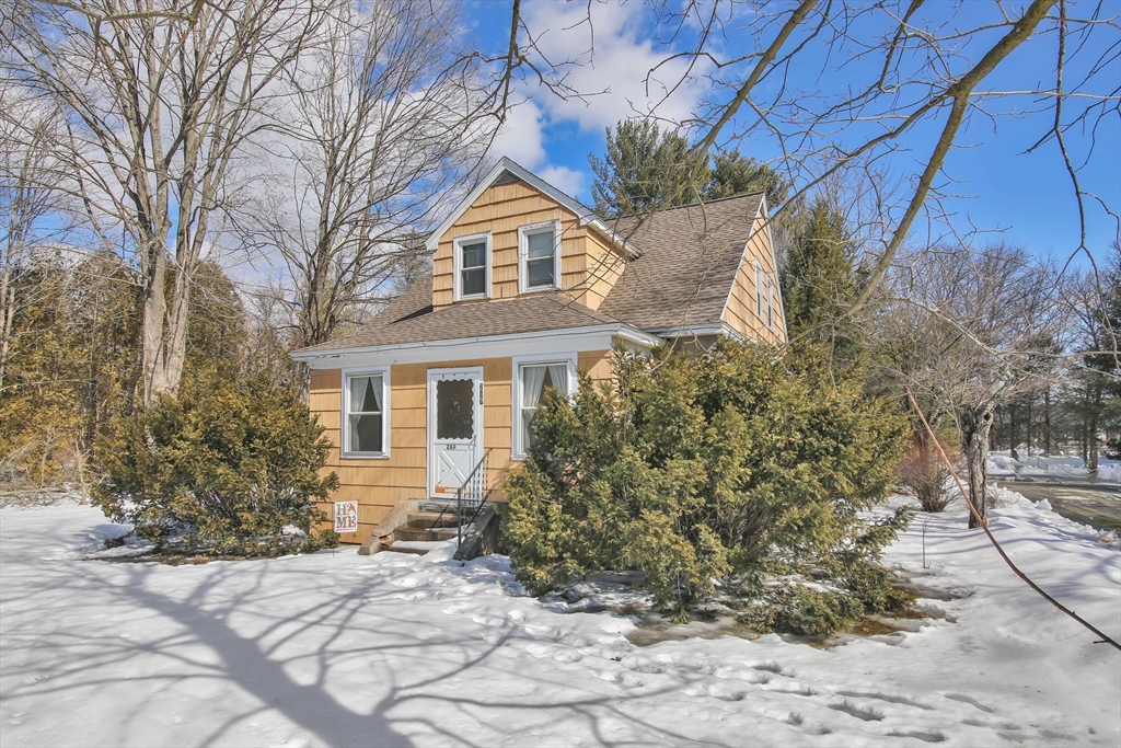 267 Lockhouse Road Westfield, MA 01085 - Photo 9 of 26 Gallery Image 9