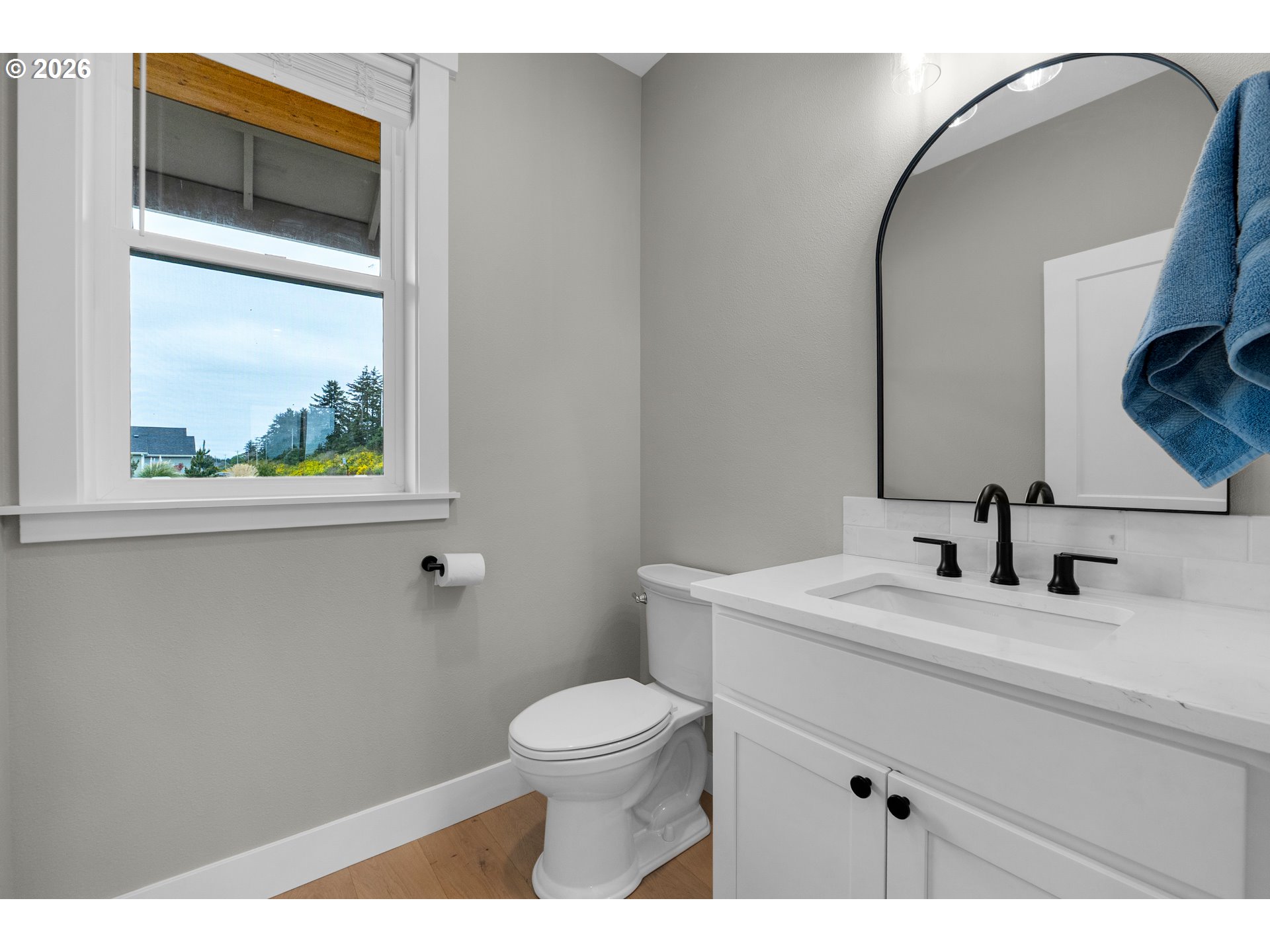 89120 Arrowhead Road Warrenton, OR 97146 - Photo 35 of 47 Bathroom