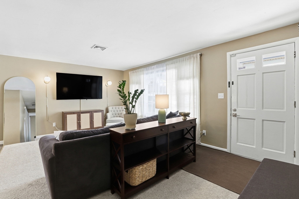 68 Michael Road Raynham, MA 02767 - Photo 5 of 31 Gallery Image 5