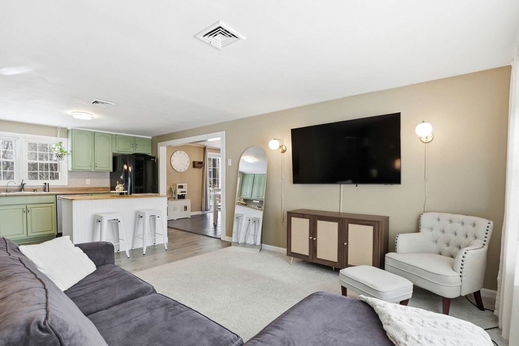 68 Michael Road Raynham, MA 02767 - Photo 7 of 31 Gallery Image 7