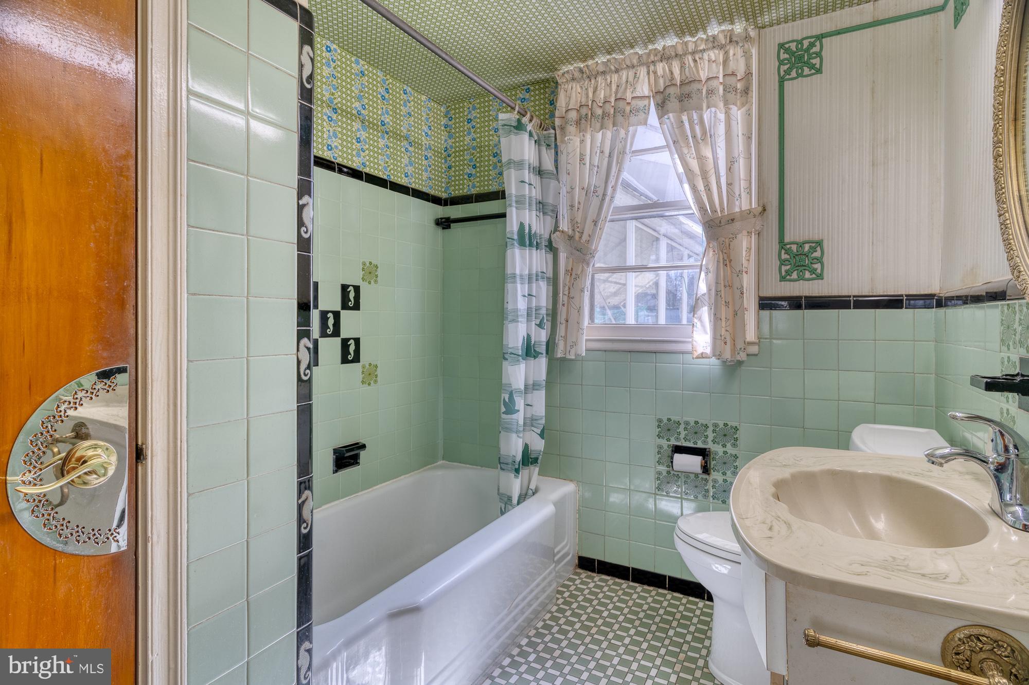 9531 Rising Sun Avenue Philadelphia, PA 19115 - Photo 16 of 26 Gallery Image 16