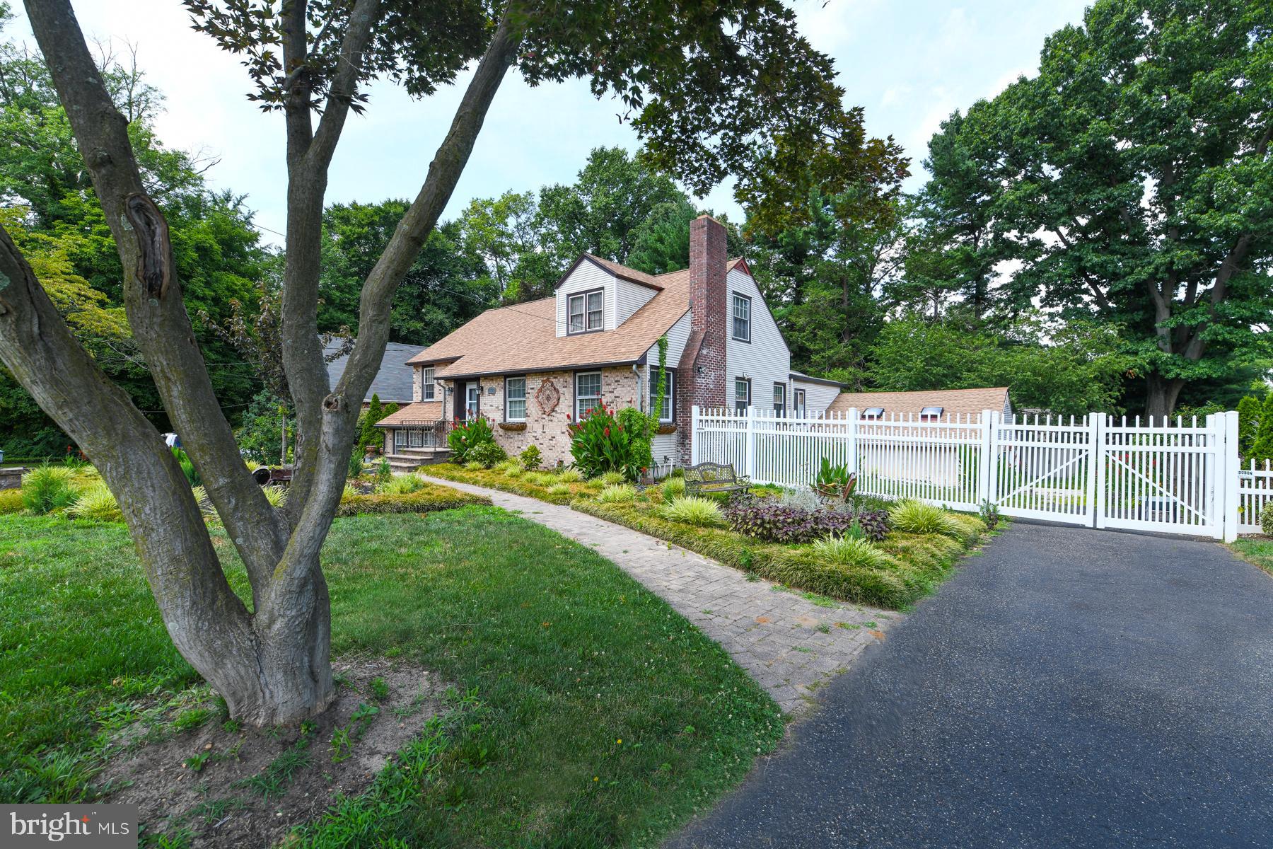 1501 Prospect Ridge Boulevard Haddon Heights, NJ 08035 - Photo 2 of 26 Gallery Image 2