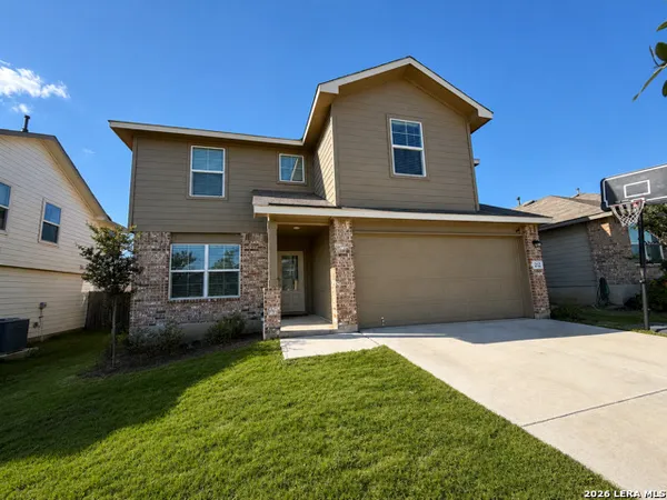 $2,700 | 212 Empress Brilliant, San Antonio, TX 78253