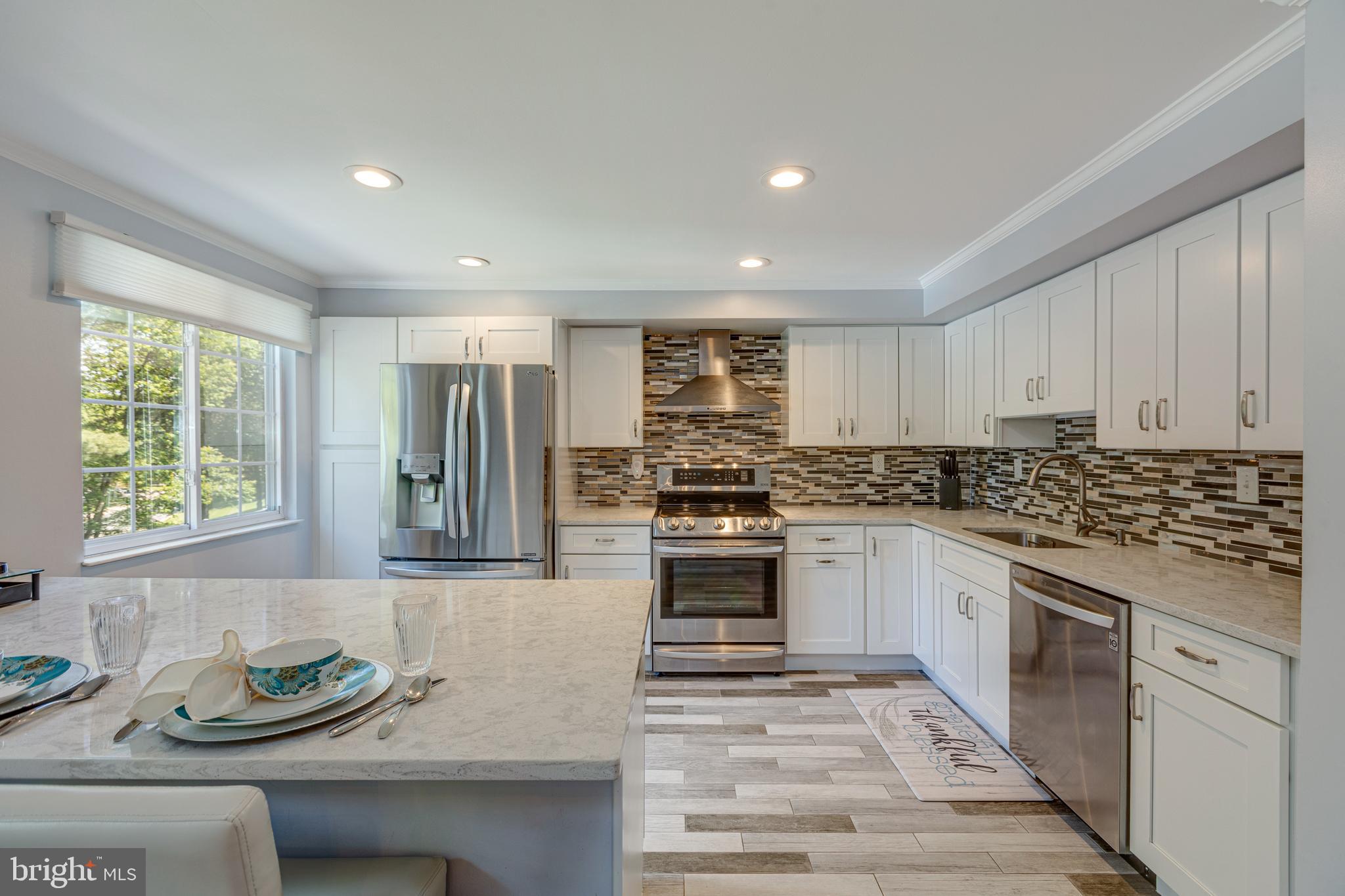 5835 Canvasback Road Burke, VA 22015 - Photo 15 of 45 Kitchen w/Stainless Steel Appliances
