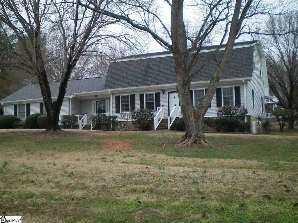 307 Timbrooke Way, Unit EASLEY Easley, SC 29642 - Photo 4 of 35 Gallery Image 4