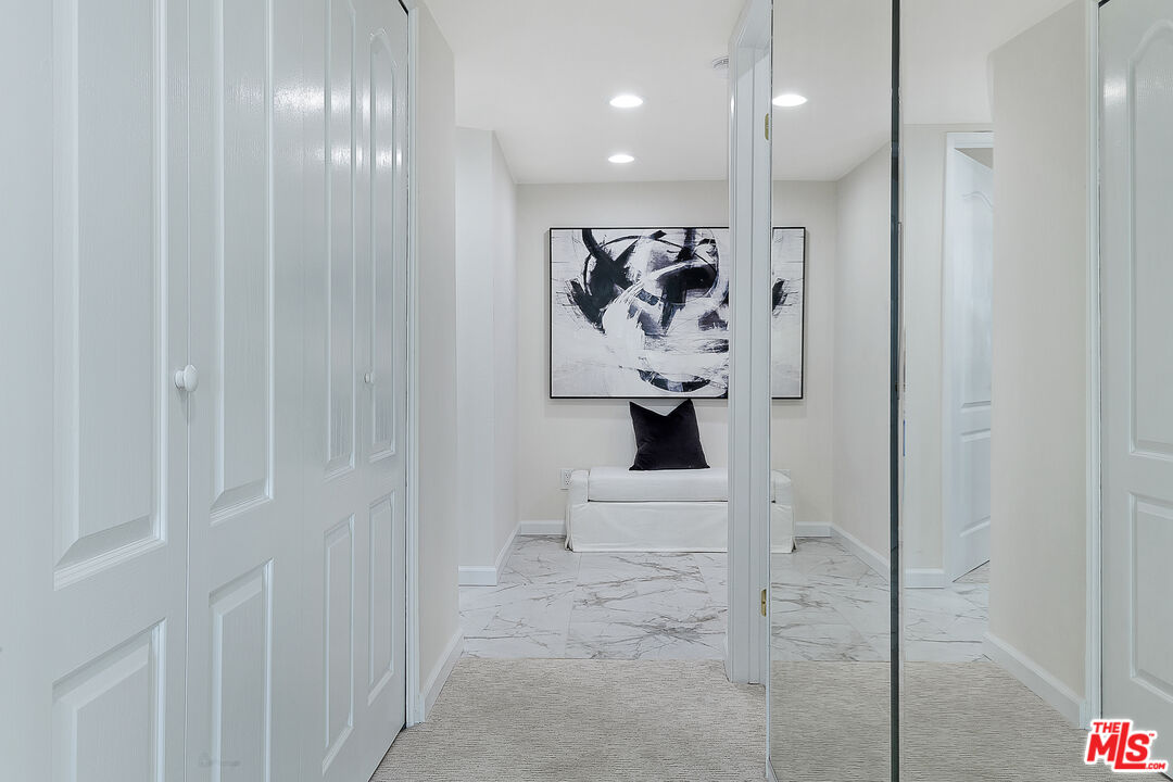 2385 Roscomare Road Los Angeles, CA 90077 - Photo 16 of 38 a view of entryway