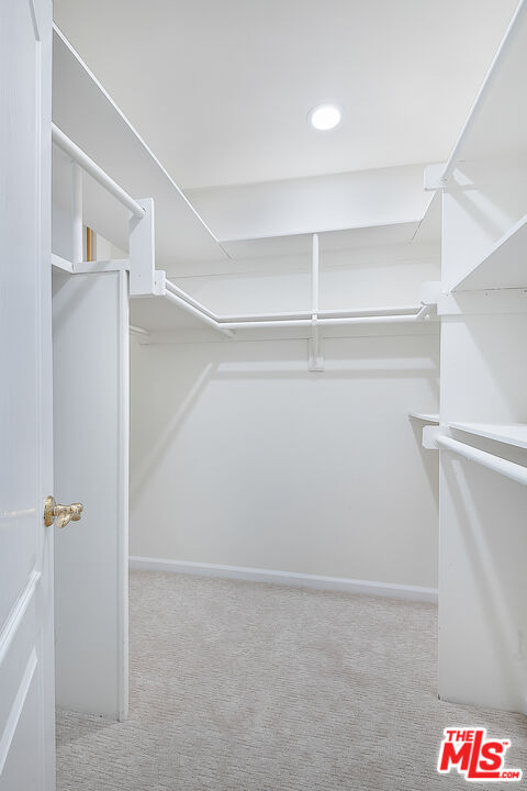 2385 Roscomare Road Los Angeles, CA 90077 - Photo 22 of 38