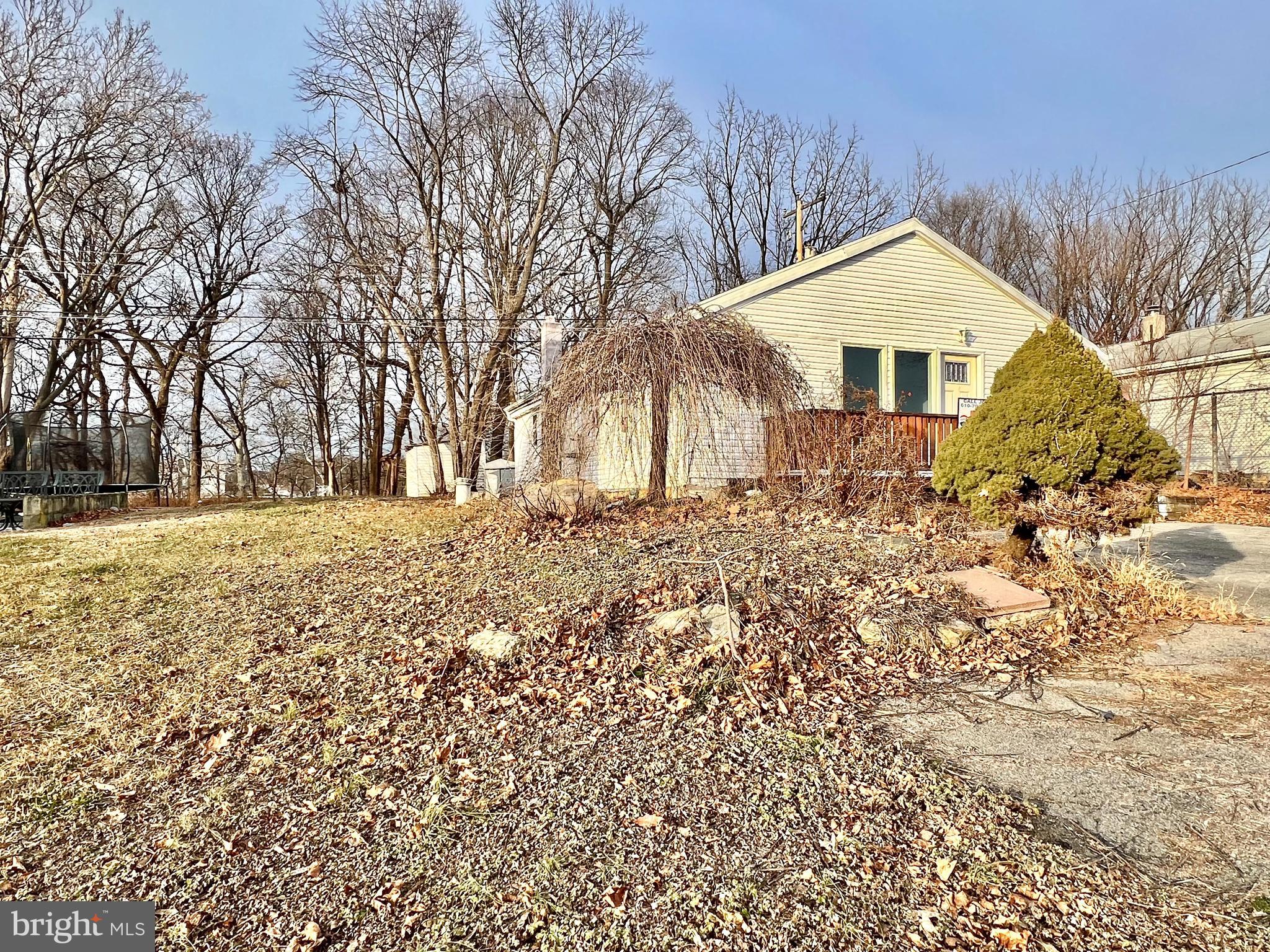 35 Berkley Park Road Reading, PA 19605 - Photo 3 of 40 Front & Side of house