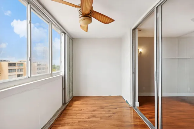 $249,000 | 500 Northeast 12th Avenue, Unit 701, Hallandale Beach, FL 33009