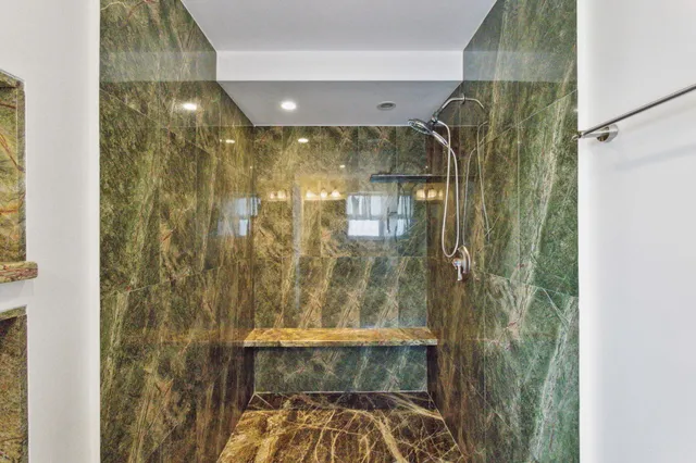 $249,000 | 500 Northeast 12th Avenue, Unit 701, Hallandale Beach, FL 33009