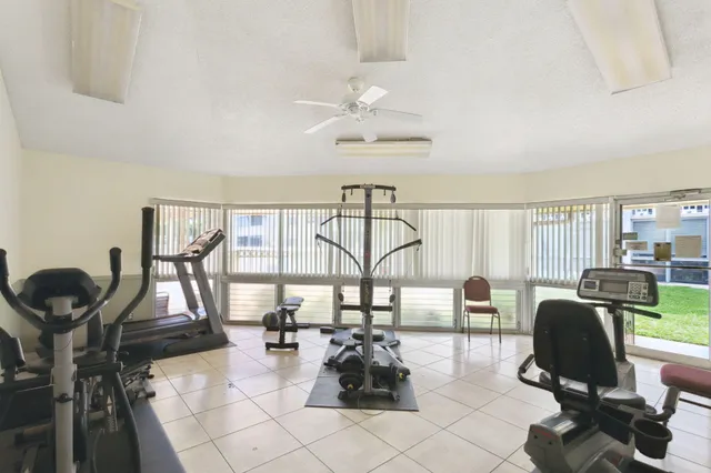 $249,000 | 500 Northeast 12th Avenue, Unit 701, Hallandale Beach, FL 33009