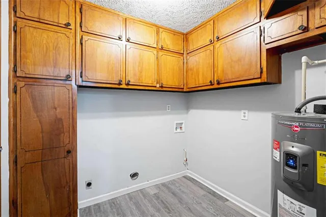 a view of walk in closet