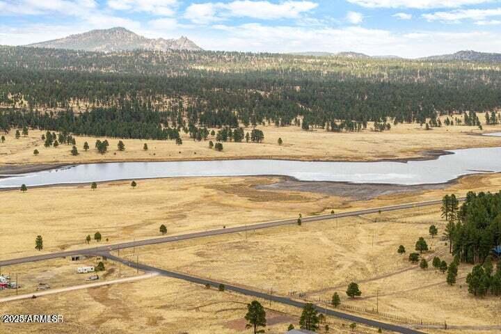 440 2104, Unit 5J Alpine, AZ 85920 - Photo 4 of 15 a view of ocean view