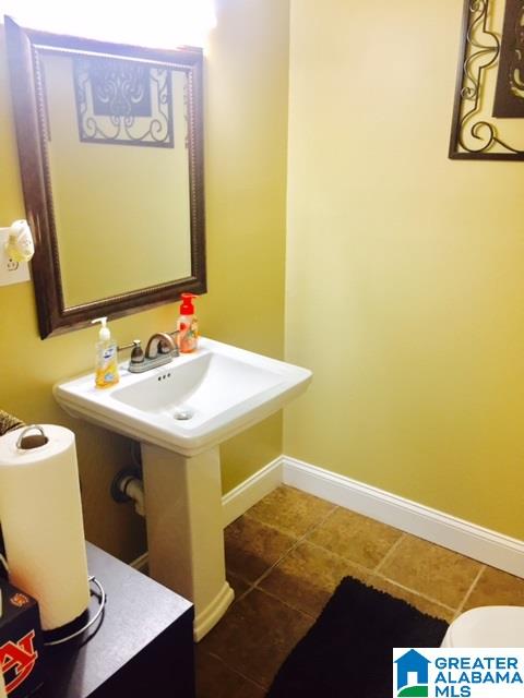 1613 Ridgefield Lane Birmingham, AL 35215 - Photo 23 of 29