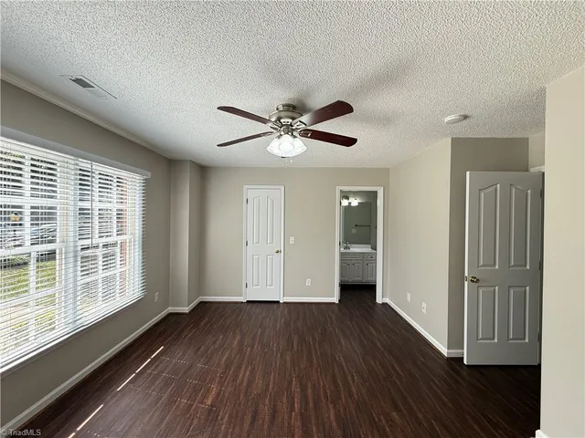 $1,725 | 815 Meadowstone Drive, Winston-Salem, NC 27104