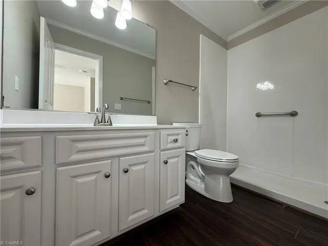 $1,725 | 815 Meadowstone Drive, Winston-Salem, NC 27104