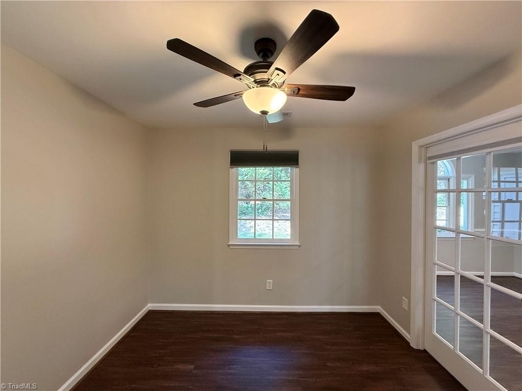 815 Meadowstone Drive Winston-Salem, NC 27104 - Photo 3 of 22