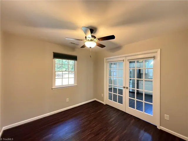 $1,725 | 815 Meadowstone Drive, Winston-Salem, NC 27104